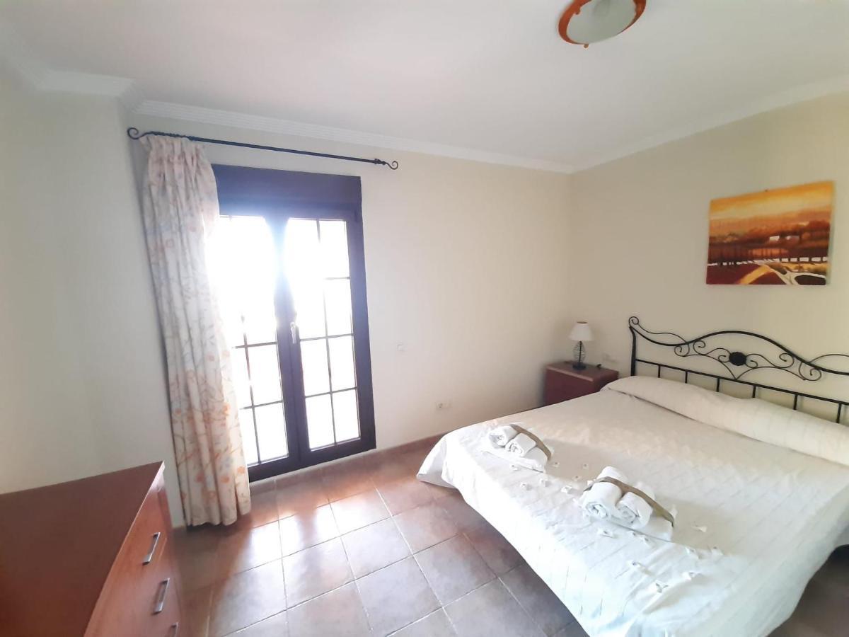 Apartamento 2 Dormitorios.Urb Playa Verde Isla Canela Buitenkant foto